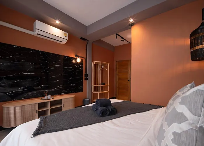 Btsthonglor Kingbed Private Baths&balcony Fastwifi منزل للإقامة